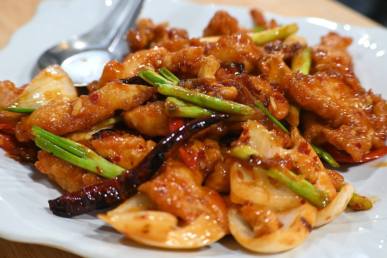 Sticky Chili Wok-Fried Chicken